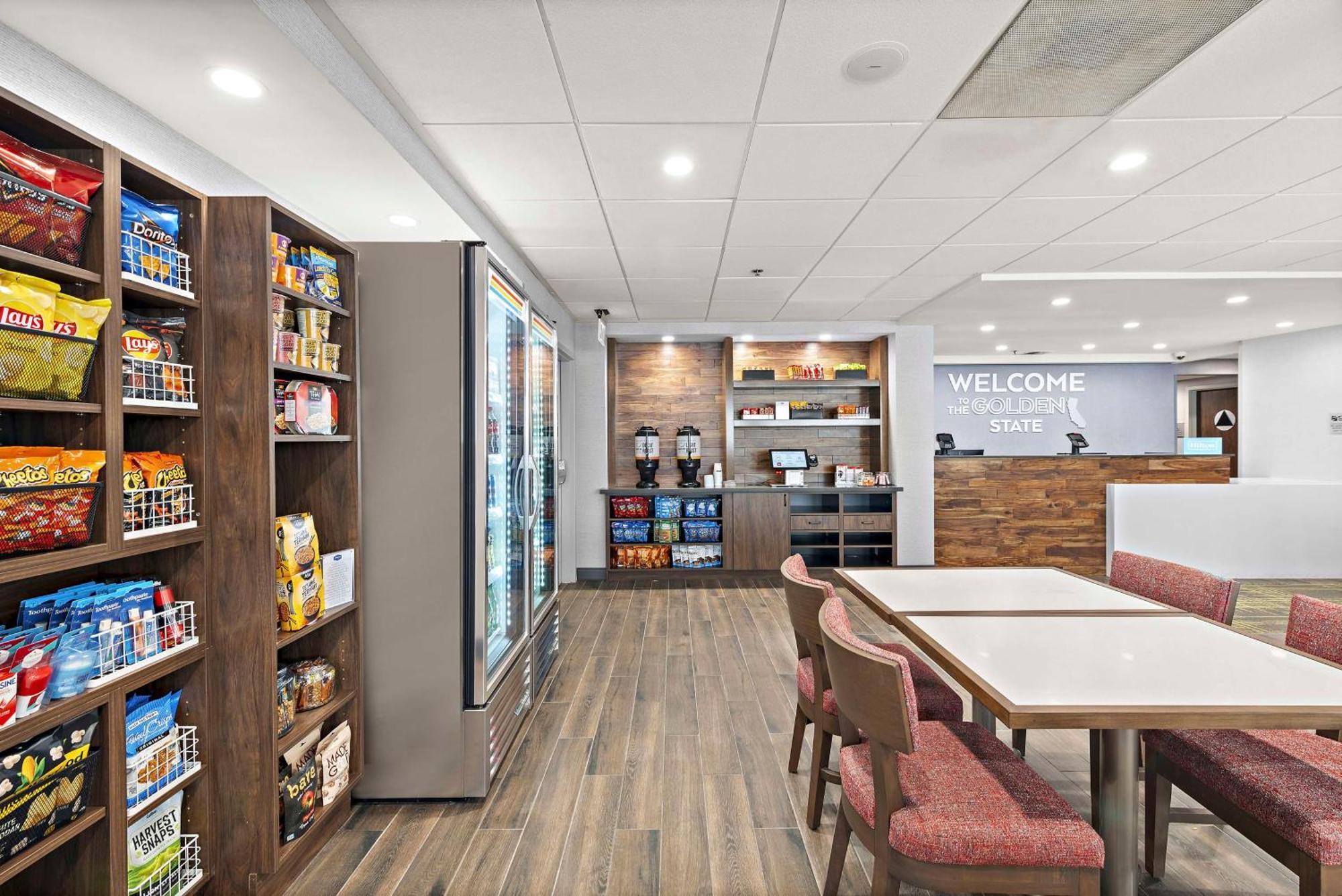Hampton Inn Los Angeles Airport Lennox Esterno foto