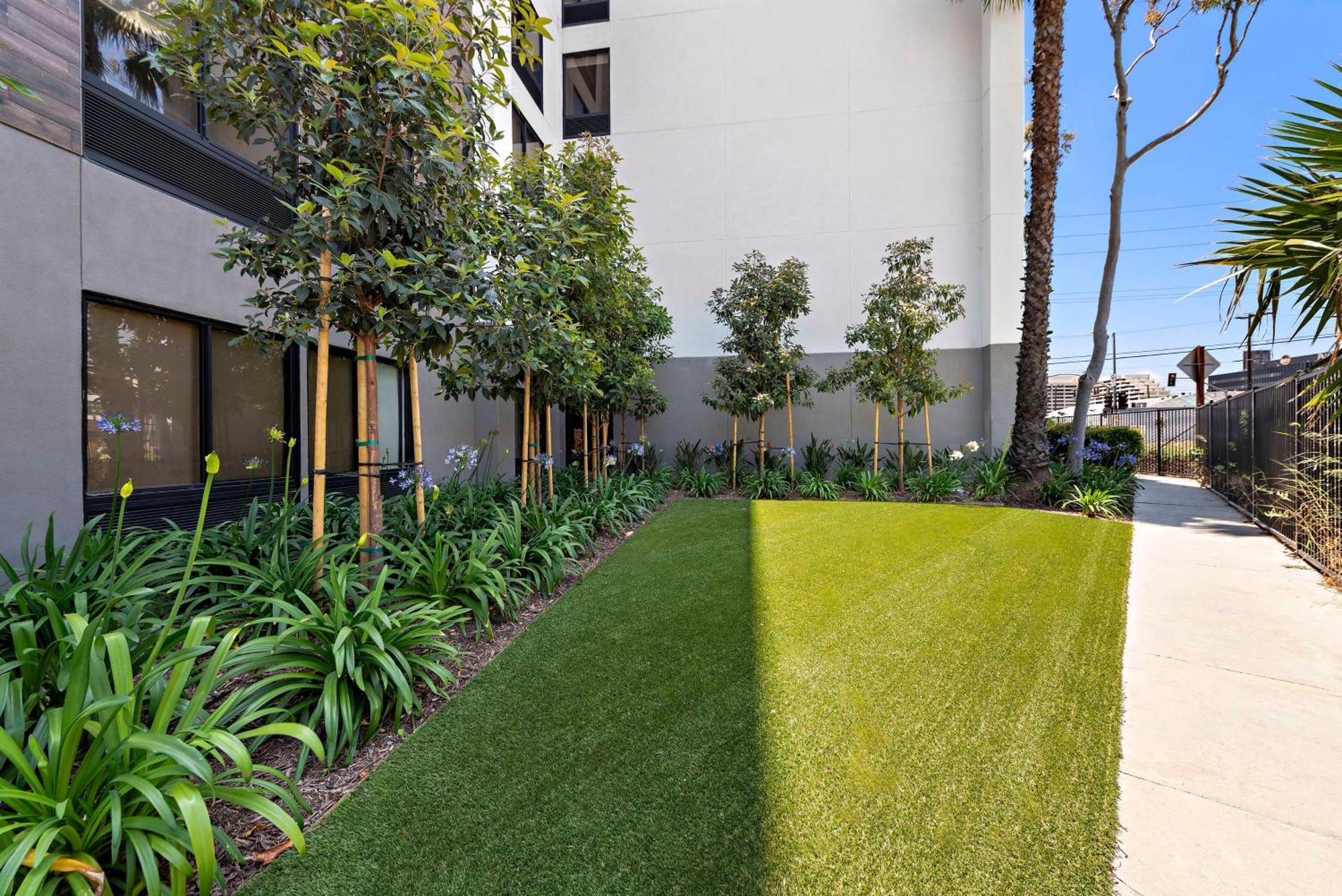 Hampton Inn Los Angeles Airport Lennox Esterno foto